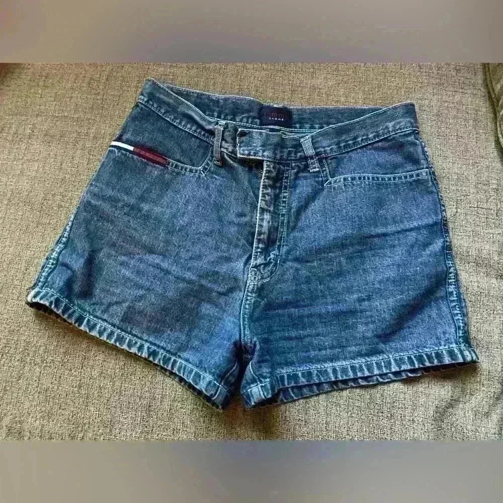 Tommy Jeans denim shorts in mid wash size 7